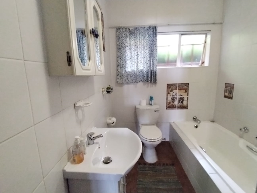 3 Bedroom Property for Sale in Kosmos North West